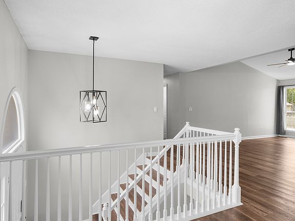 3rd image of 119 Westfield Dr