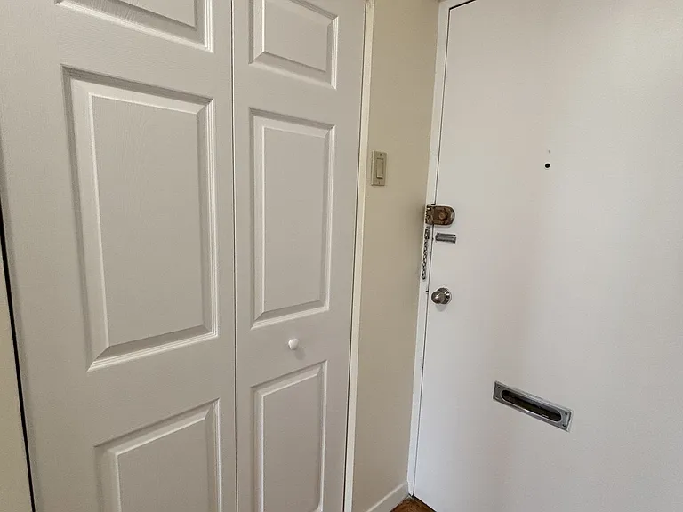 263 Maclaren St #902 — Photo 8