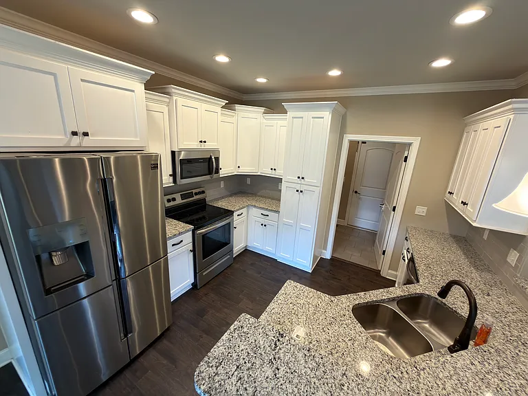 4201 Legacy Pointe St — Photo 7