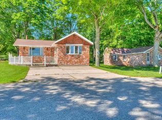 8176 Arrowhead Rd, Manistique, MI 49854