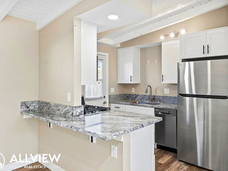 314 Ogle Street — Photo 6