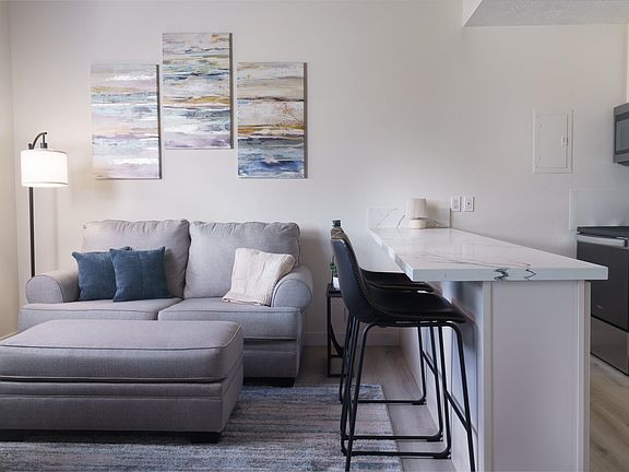 5th image of 99 Walaka St APT 16