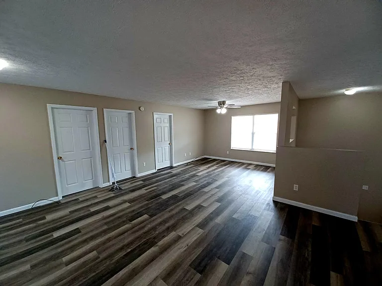591 Joshua Dr — Photo 3