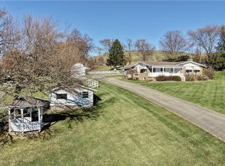 7501 Roy Andrews Rd NW, New Philadelphia, OH 44681