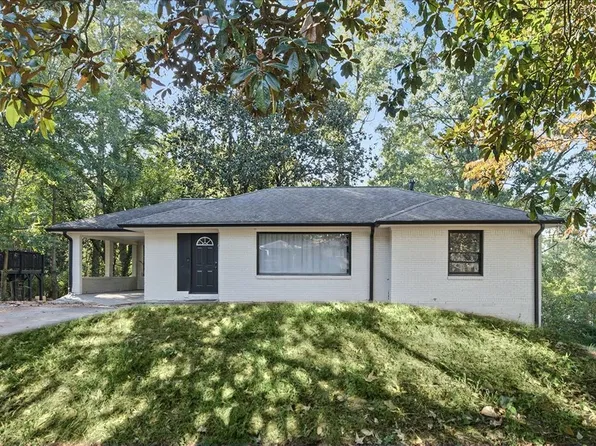 2985 Laguna Dr, Decatur, GA 30032