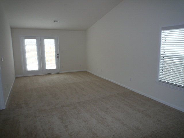 2nd image of 212 Kitts Dr