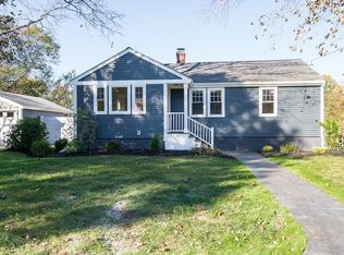 4 Mayfield Rd, Barrington, RI 02806