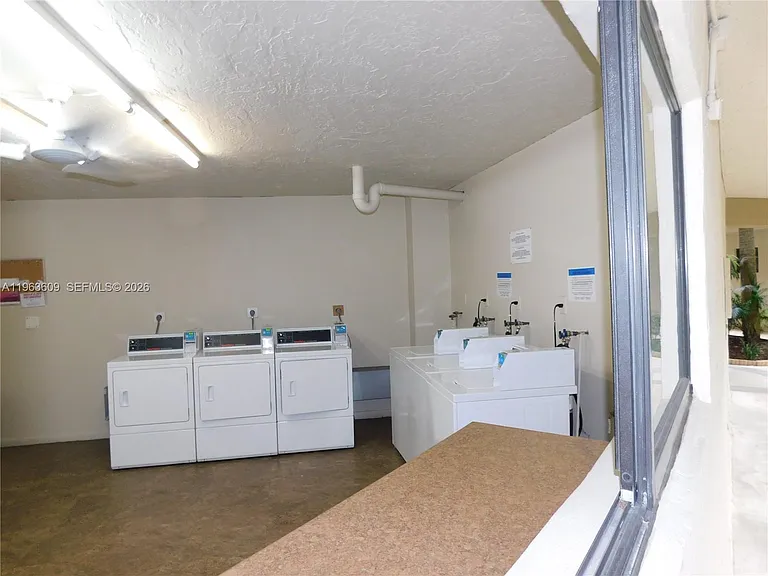 8025 SW 107th Ave #321 — Photo 13