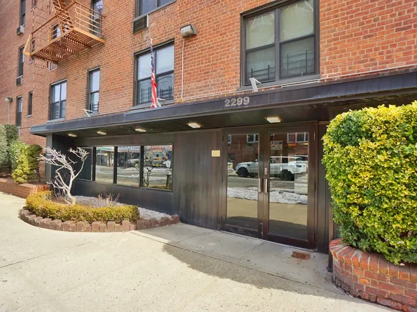 2299 East 13th Street image 1 of 33