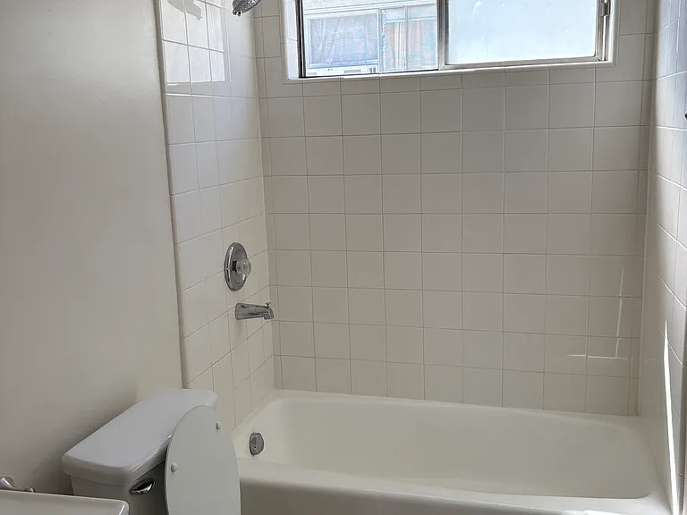 1303 Federal Ave #5 — Photo 6