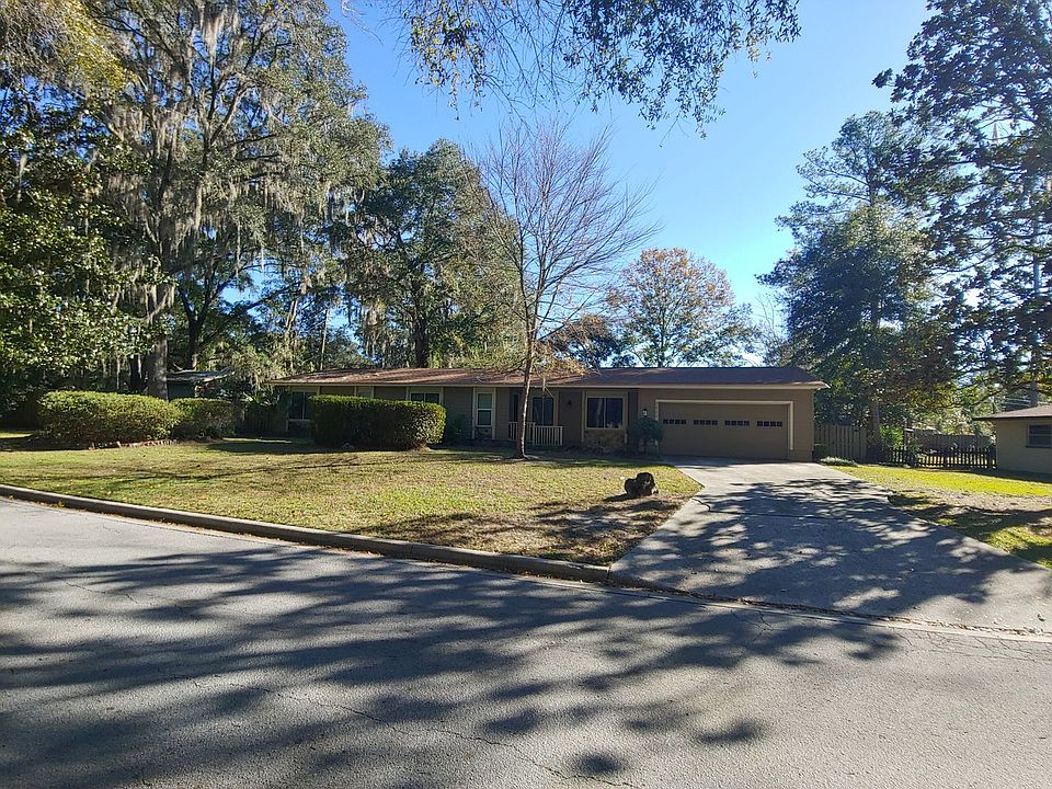 1st image of 2925 NW 31st Ter