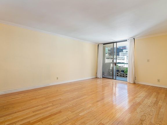 4th image of 706-600 W 9th St #706