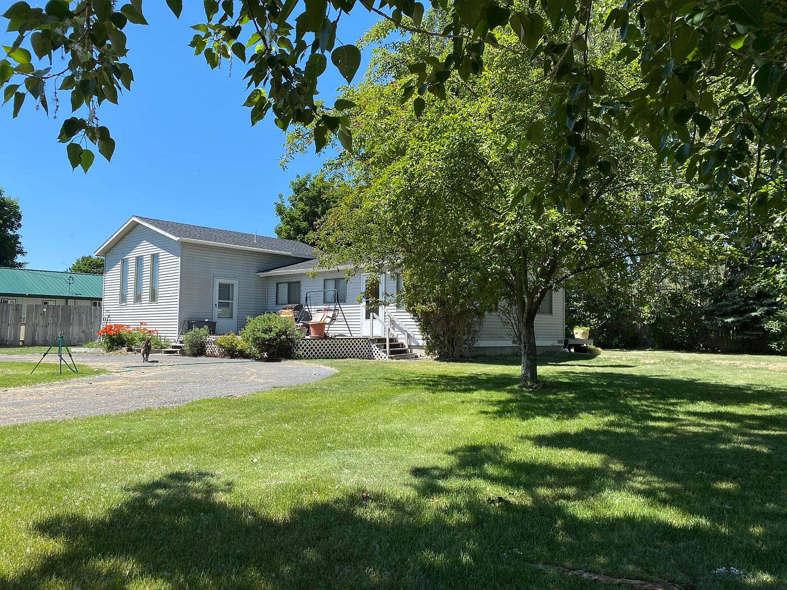 1043 Old Corvallis Rd, Corvallis, MT 59828 Zillow