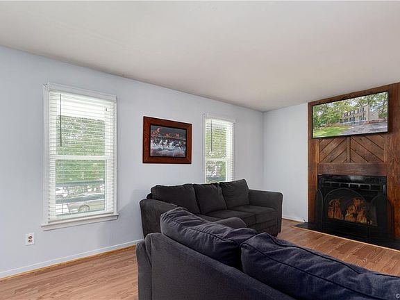 4th image of 6901 Mason Run Dr
