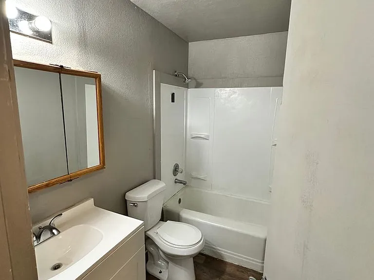 1903 S Highland St — Photo 7