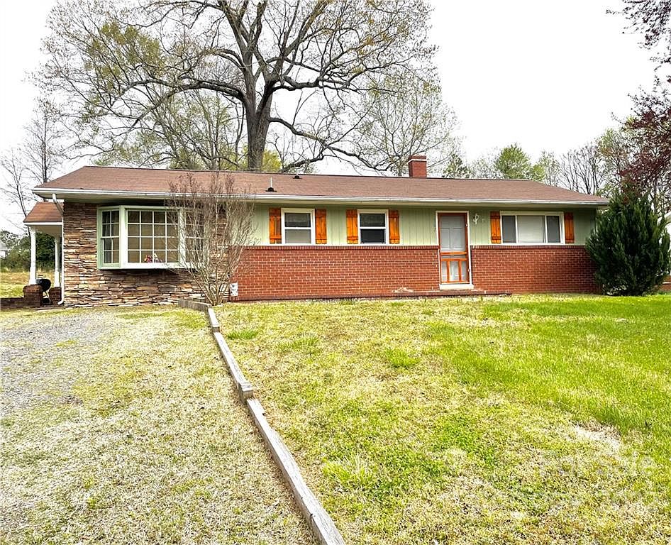 367 W Maple Ave, Mocksville, NC 27028 | Zillow