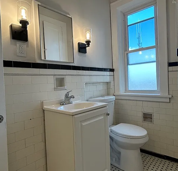 2903 Voelkel Ave #7 — Photo 13