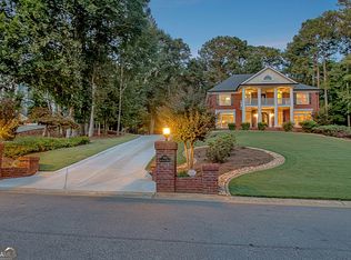 300 Broadmoor Dr, Fayetteville, GA 30215