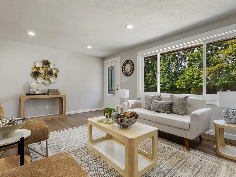 2125 N Highland St — Photo 4