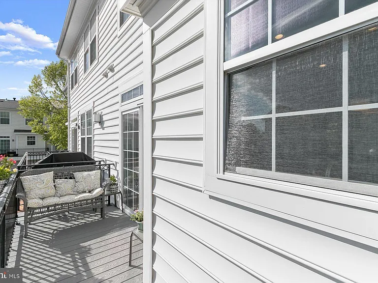 7207 Phelps Hill Ct — Photo 22