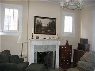 5th image of 221 Mount Vernon Ave