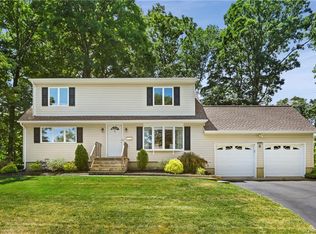 5 Short Hill Rd, New City, NY 10956