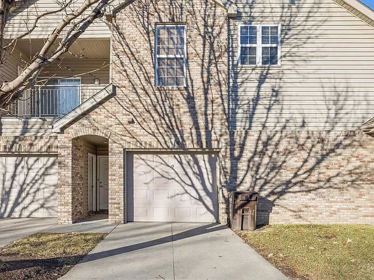 Stone Ridge Estates Apartments & Duplexes — Photo 153