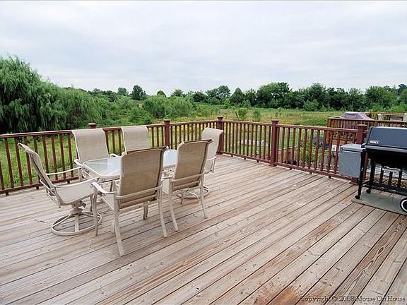 Extra Large Deck With Trex Railing