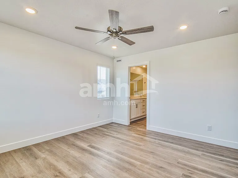 7691 S Castleton Ln — Photo 5