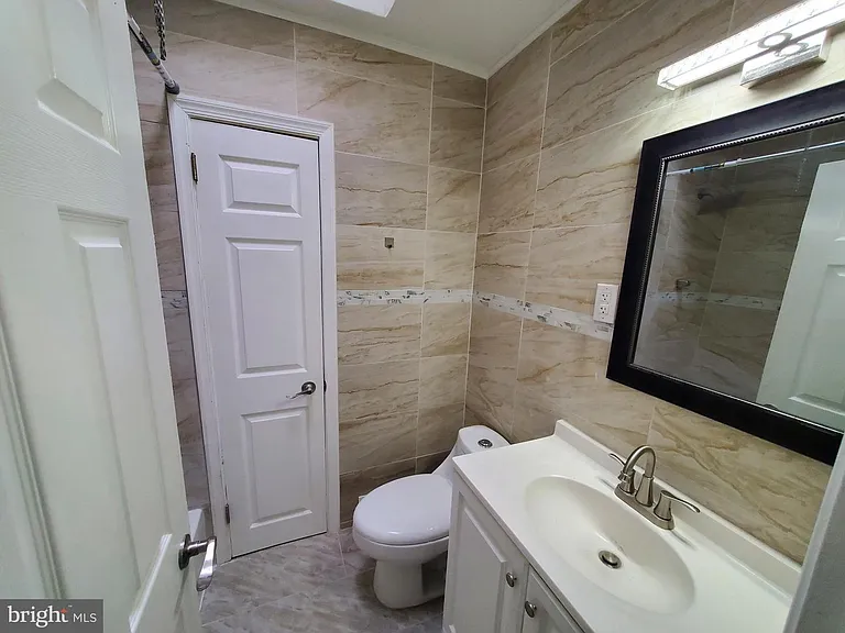 9031 Convent Ave — Photo 10
