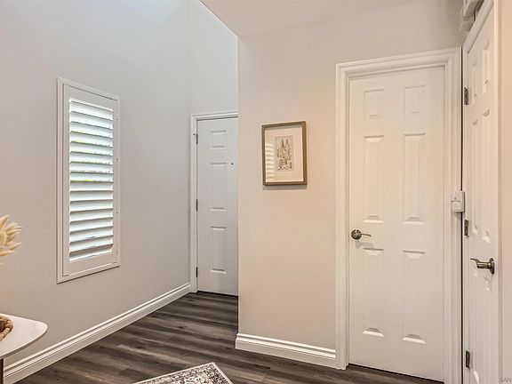 5th image of 5916 Portobelo Ct