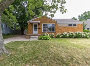 1108 Boynton Dr, Lansing, MI 48917