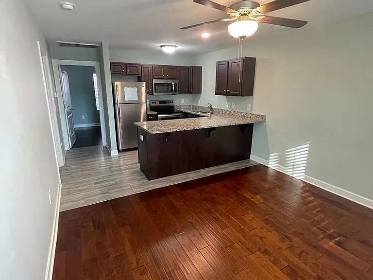 517B Crestland Ave — Photo 3