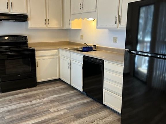 3rd image of 6455 Yvonne Way APT 4