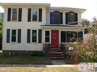 112 W Cushman St, Three Rivers, MI 49093