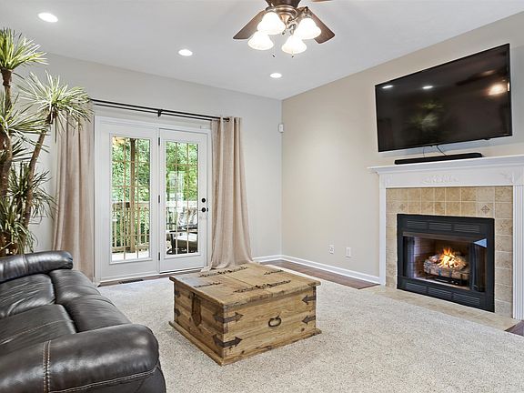 5th image of 1267 Viewmont Dr