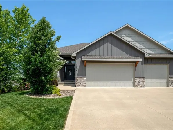1908 NE Catalina Ave, Lees Summit, MO 64064
