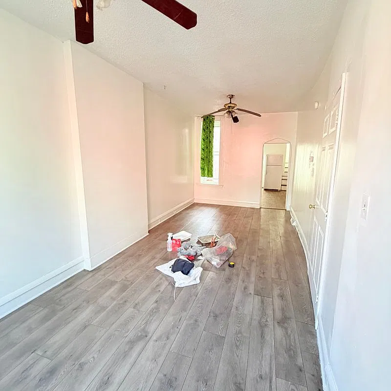 5 bed, 1.0 bath, 1490 sqft, $1,650 — Photo 2