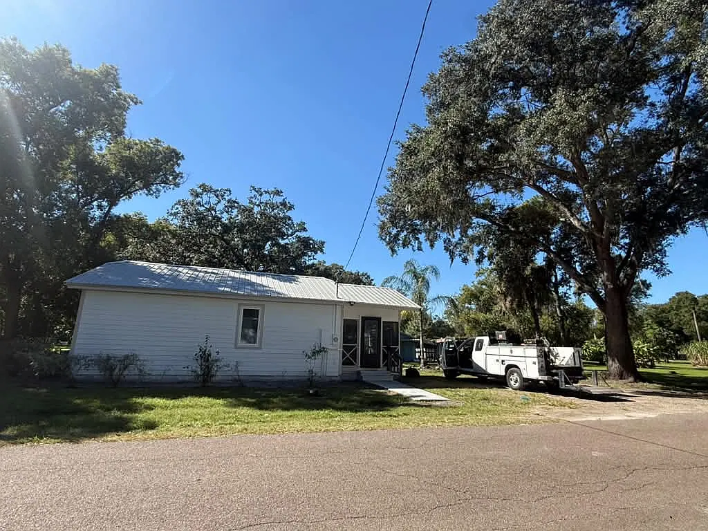 2 bed, 1.5 bath, 1000 sqft, $1,925 — Photo 1
