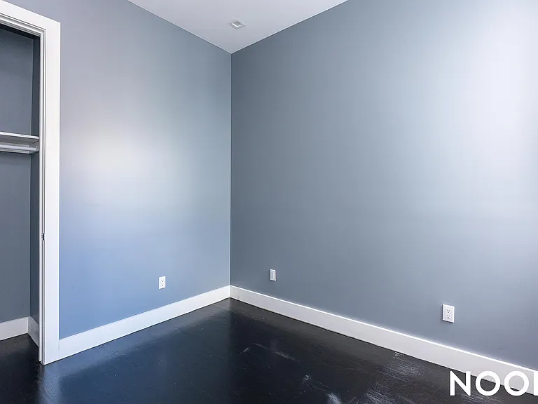 2028 Grove St #2L — Photo 11