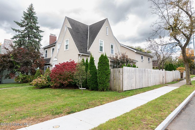 2nd image of 714 Western Avenue
