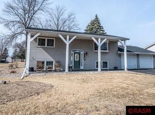 809 9th St, Gaylord, MN 55334
