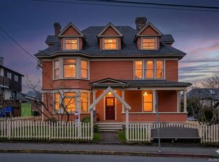 1418 Fernwood Rd, Victoria, BC V8V4P7