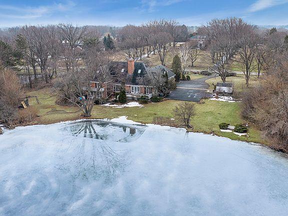 3rd image of 1620 Pheasant Trl