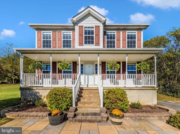 606 New Meadow Dr, Kearneysville, WV 25430