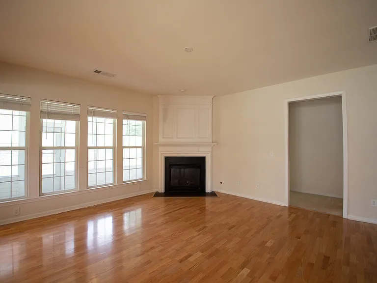 9750 Jupiter Forest Dr — Photo 12