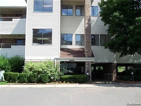 2nd image of 30594 Orchard Lake Rd Unit 42