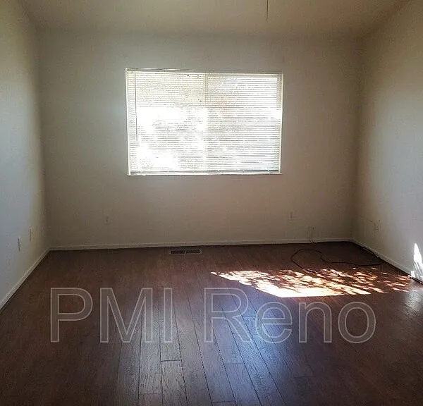 613 Annie Way — Photo 5