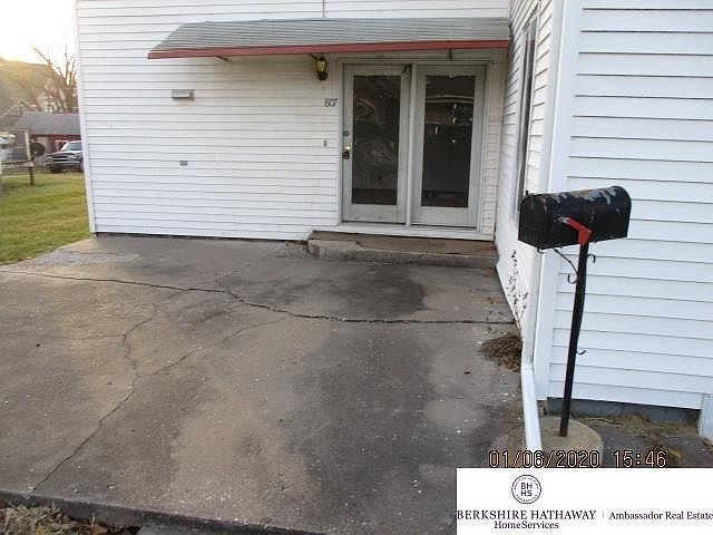 1st image of 807 S 2nd Ave