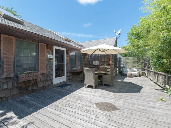 60 Cranberry Walk, Bay Shore, NY 11706